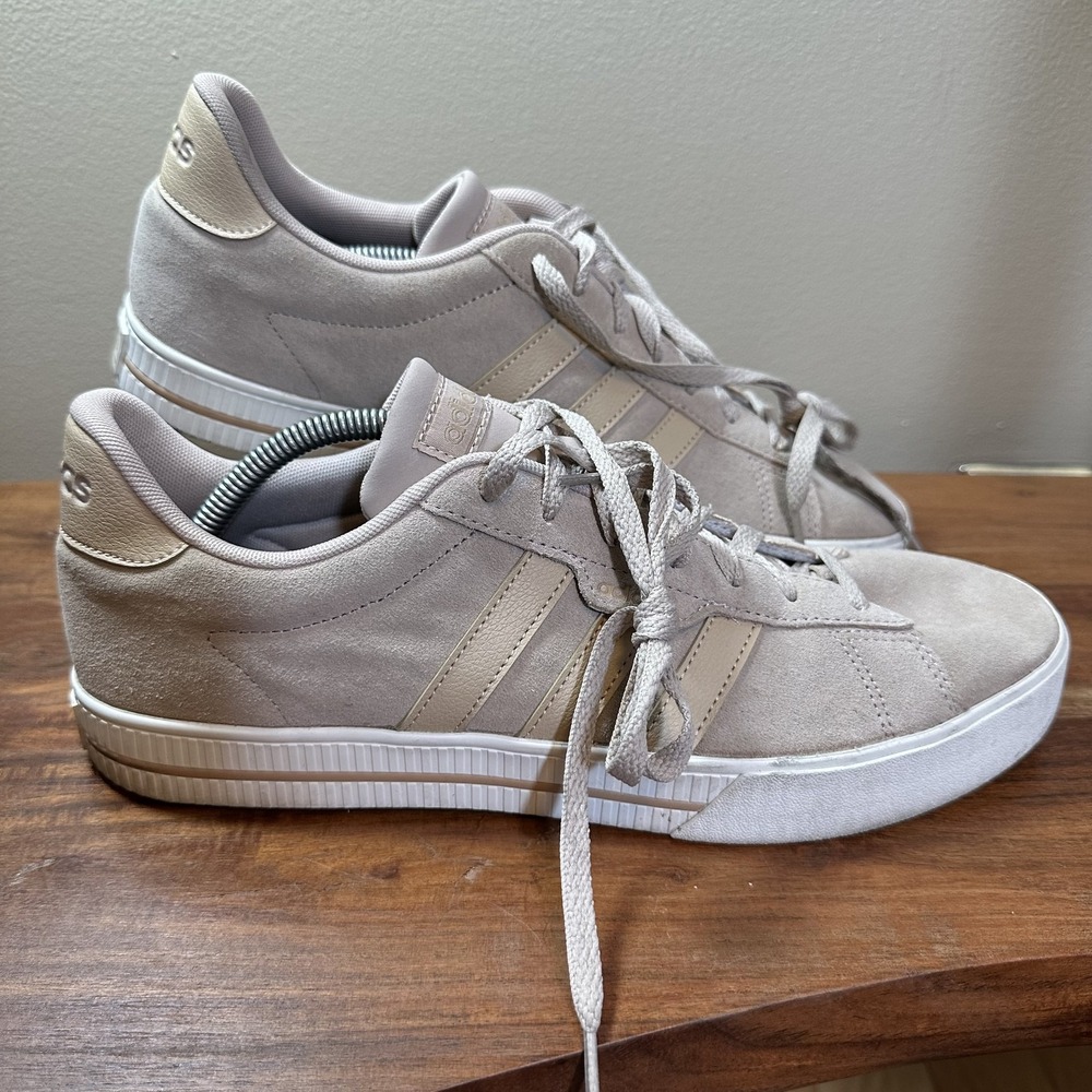Adidas Shoes Mens Size 10.5 Beige Suede Three Stripes Low Top Lifestyle A188102